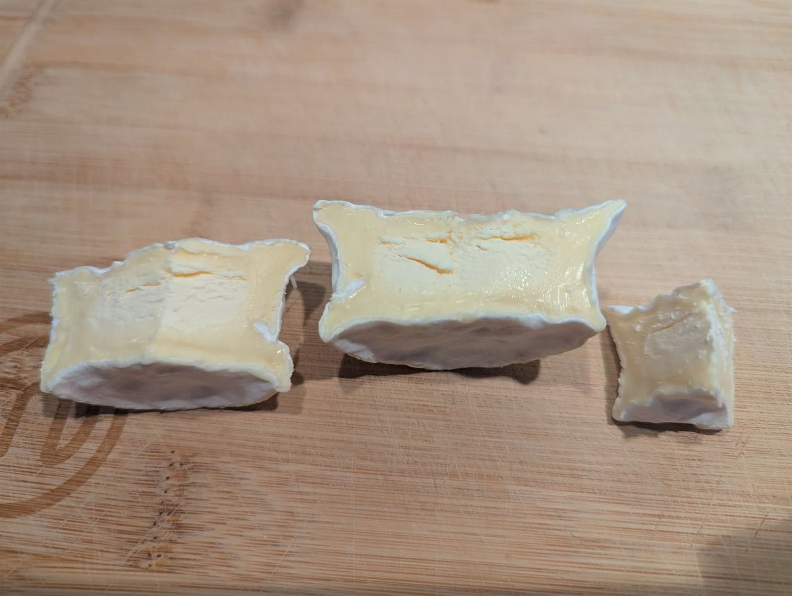 Camembert cheese, photo 7