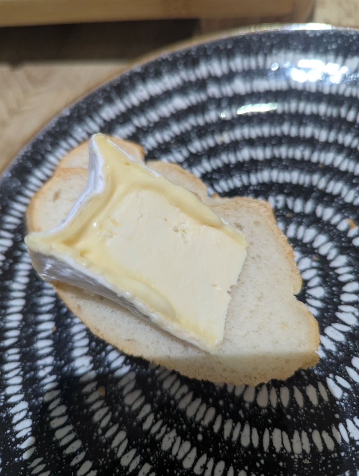 Camembert cheese, photo 8